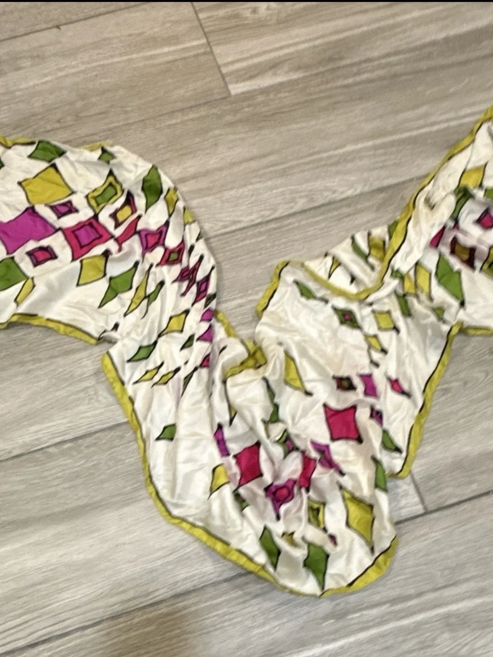 VINTAGE LADY HERITAGE BY ROBINSON & GOLLUEER SILK SCARF